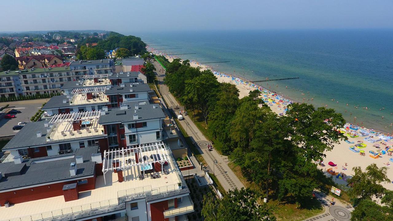 Miodowy Apartament Z Duzym Tarasem W Rewalu, Blisko Morza Kültér fotó