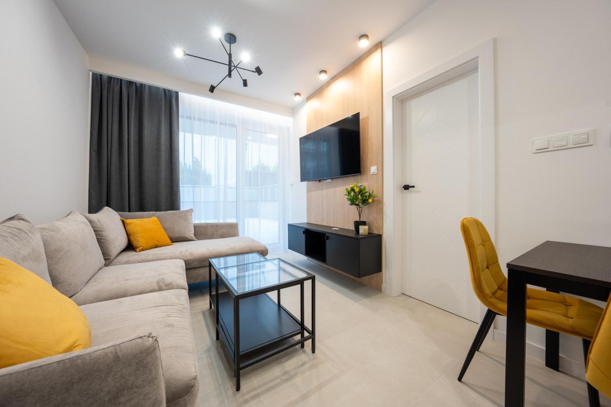 Miodowy Apartament Z Duzym Tarasem W Rewalu, Blisko Morza Kültér fotó