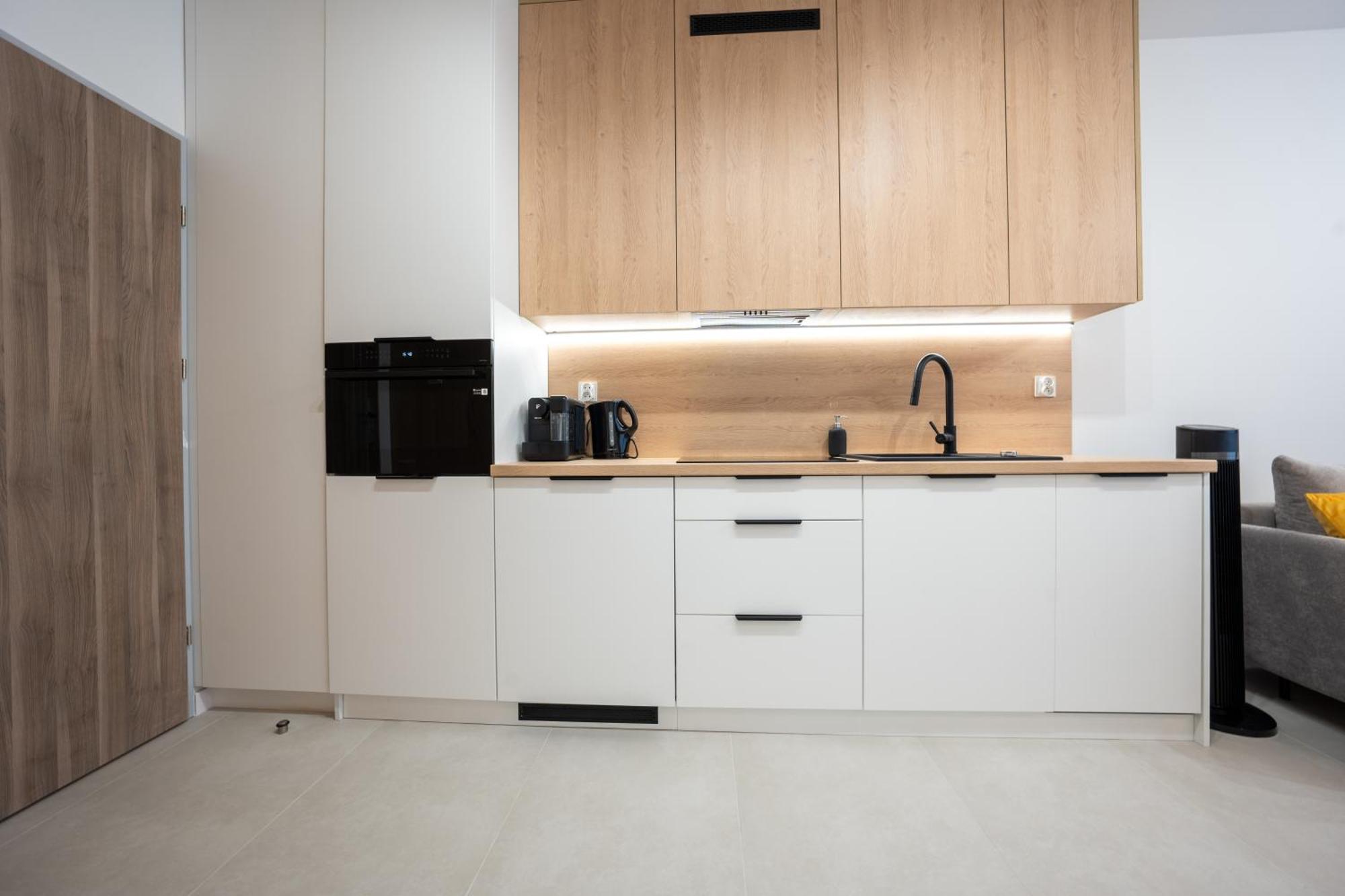 Miodowy Apartament Z Duzym Tarasem W Rewalu, Blisko Morza Kültér fotó
